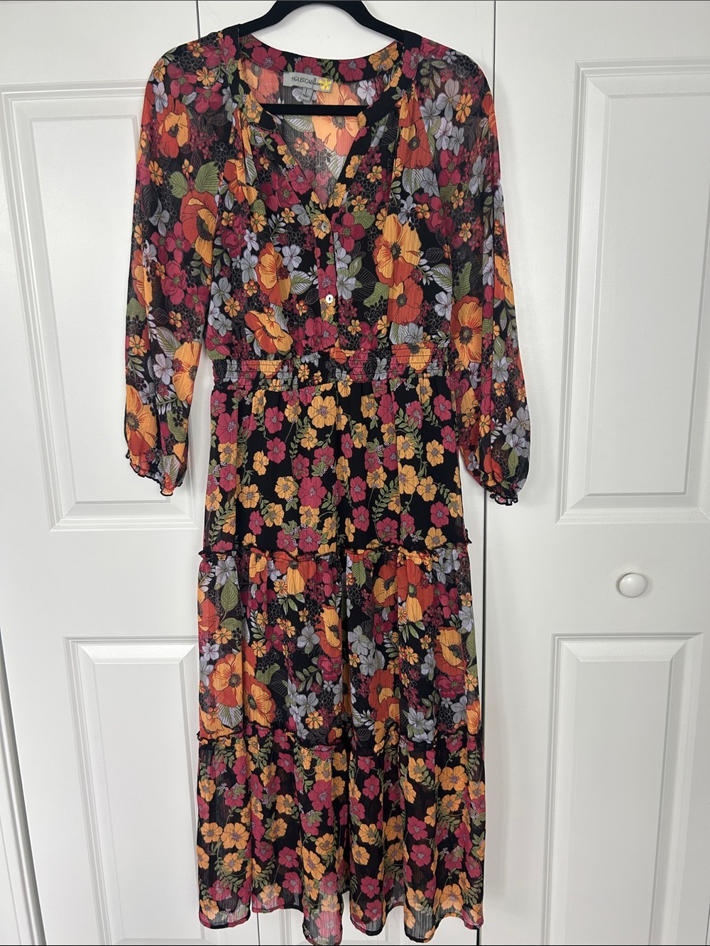 Figueroa & flower Tiered Maxi Dress in Black with Multi Floral Print Size Large